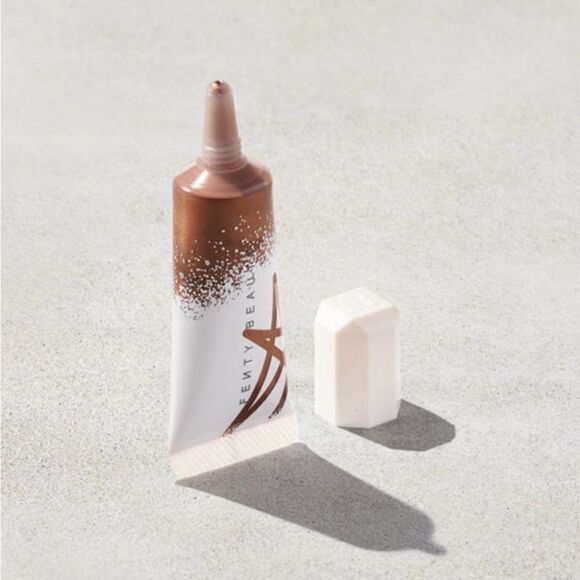 Butta Brownie Fenty Beauty LIQUID KILLAWATT FLUID FREESTYLE HIGHLIGHTER - Picture 1 of 4
